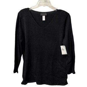 Sarah Arizona NWT Large Black knit V-Neck Top